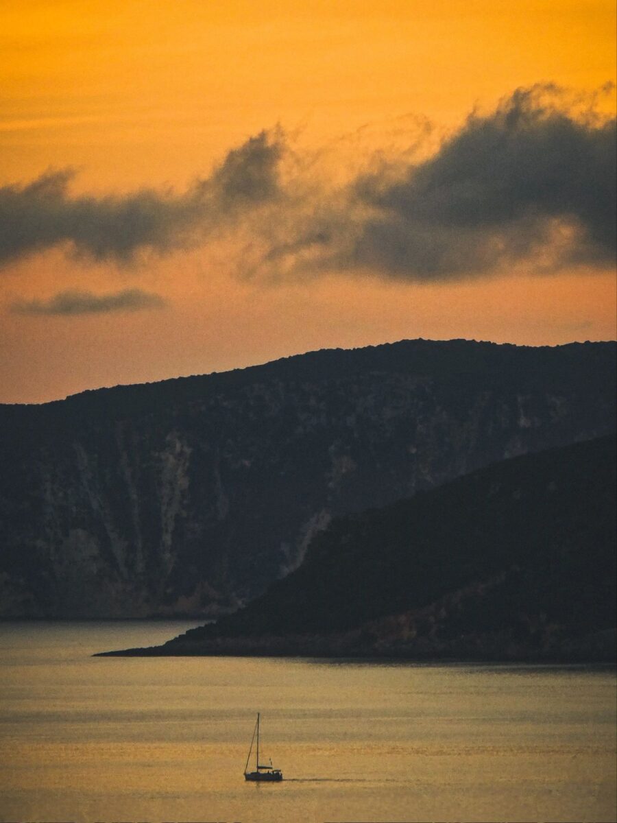 Description of photo